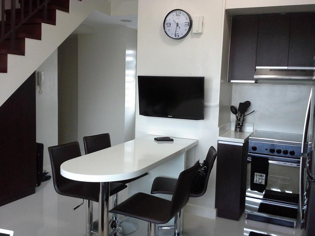 Eton Parkview Apartment Makati City Bagian luar foto