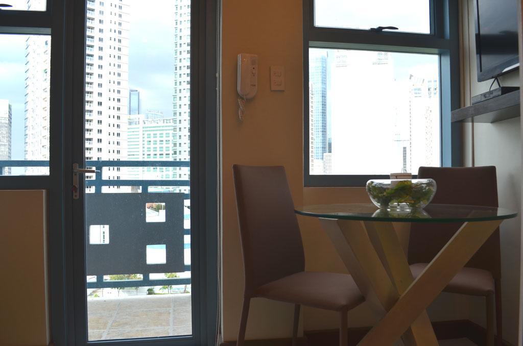 Eton Parkview Apartment Makati City Bagian luar foto