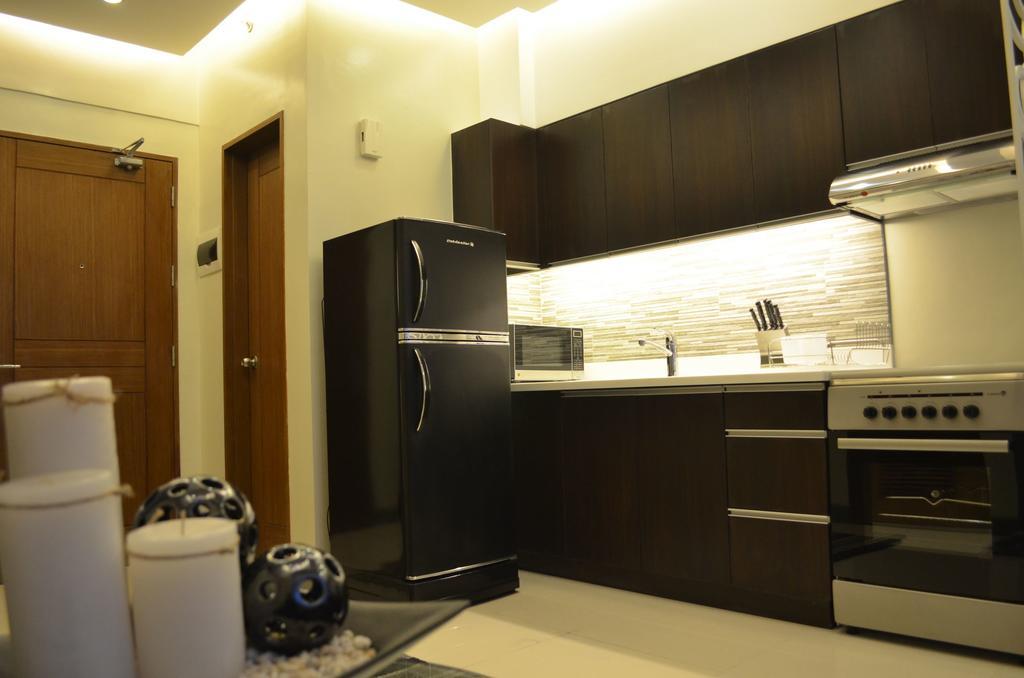 Eton Parkview Apartment Makati City Bagian luar foto