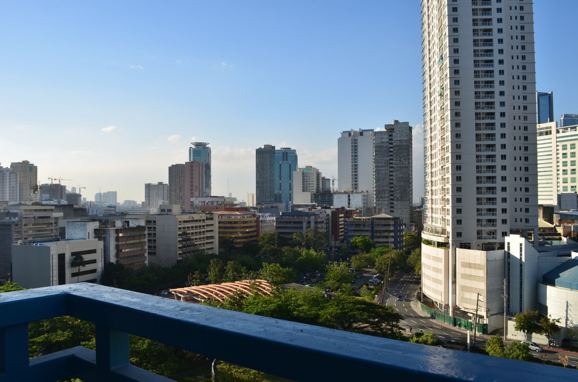 Eton Parkview Apartment Makati City Bagian luar foto